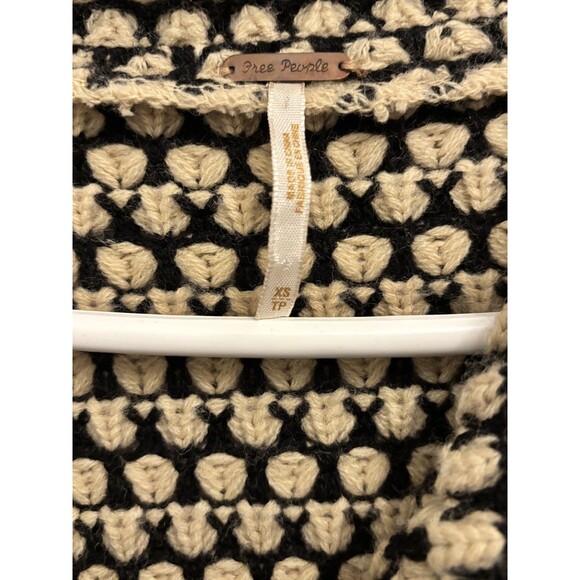Free People women’s Vintage Brown XS Chunky Knit Wool Blend Button Sweater Coat - Picture 9 of 12